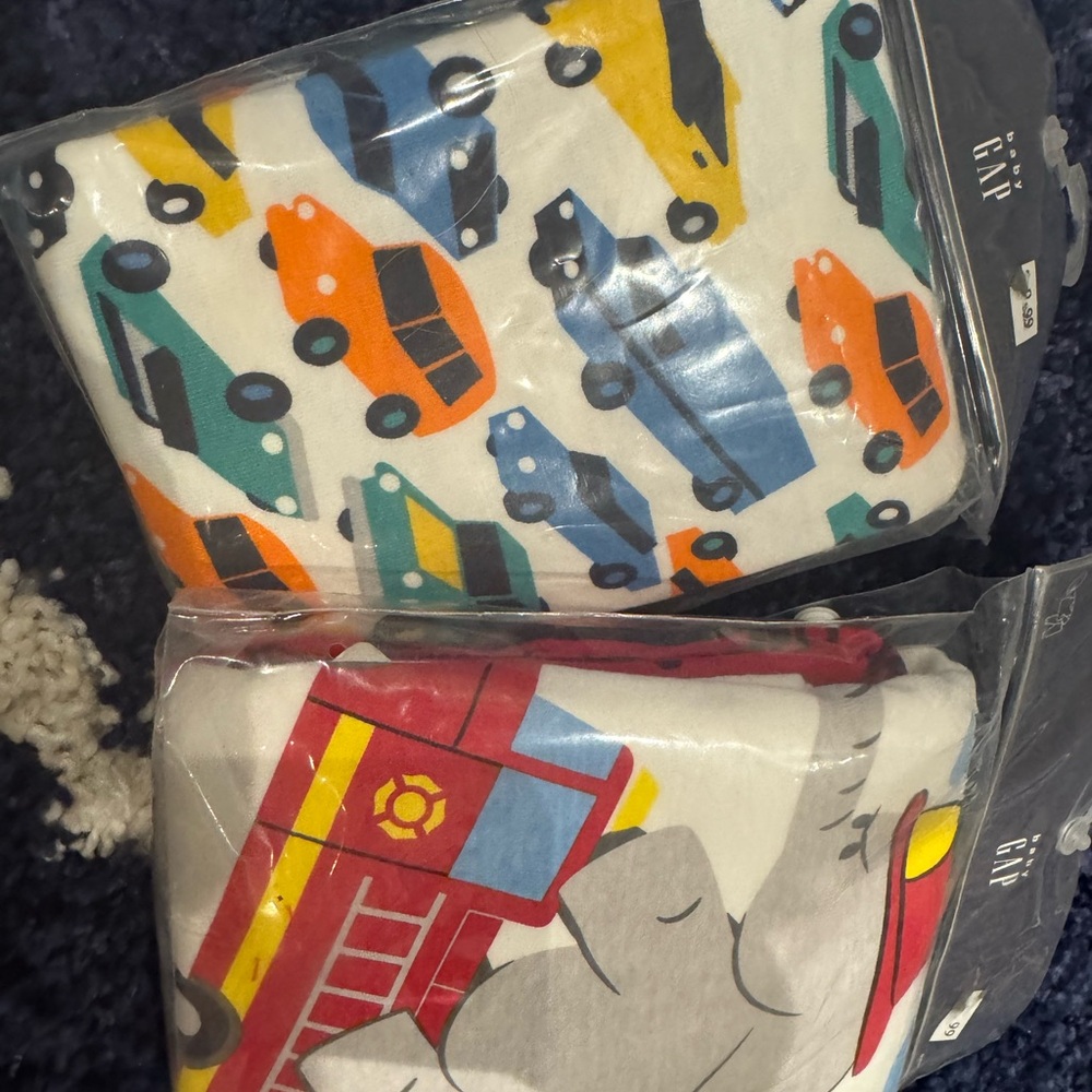 Colorful Car and Fire Truck Print Pajamas -NEW